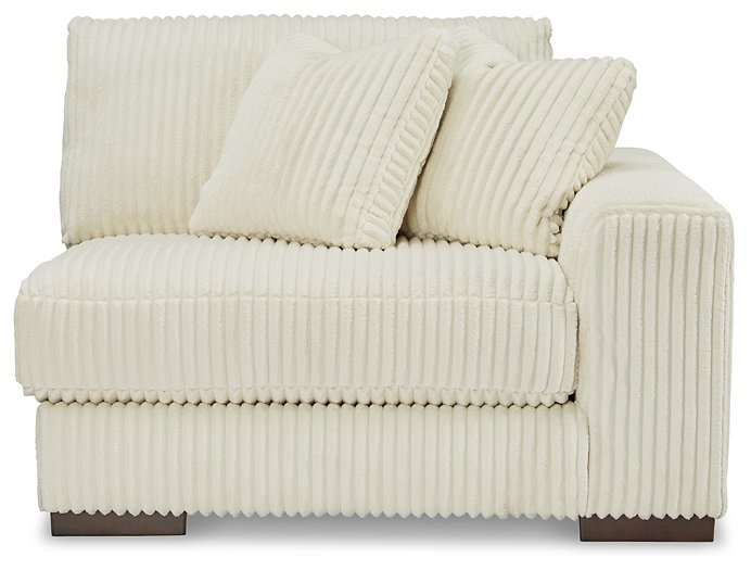 Lindyn Sectional - Alexander's Furniture (Blairsville, GA)