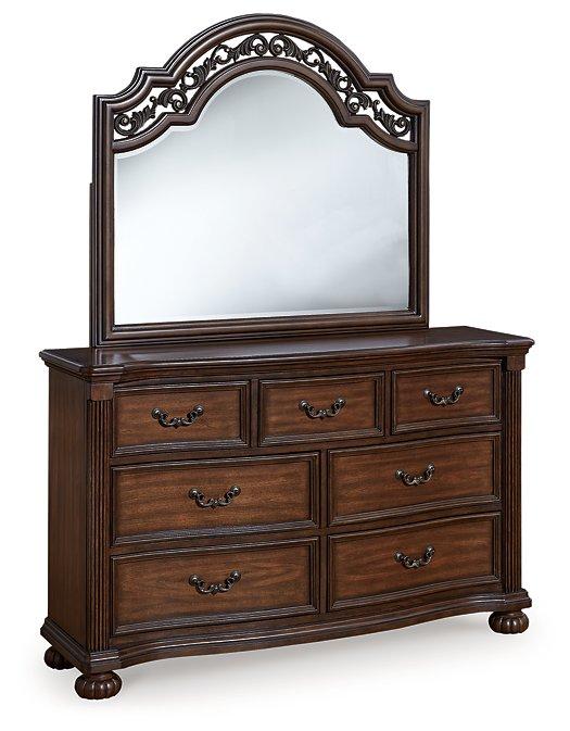 Lavinton Bedroom Set